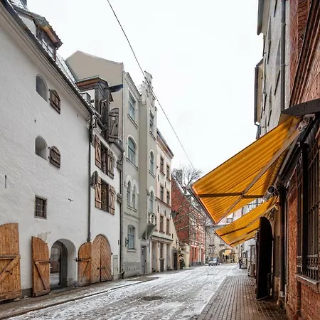Old Aldaru Street 2 Apartment